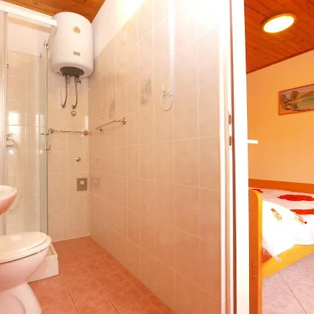 Luciano 1576 Apartment *