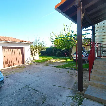 Luciano 1576 Apartment *